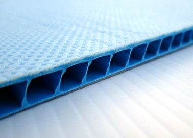波形を付けられる架橋結合された泡PP -板SpunbondのラミネーションCoroplast 3mm 4mm